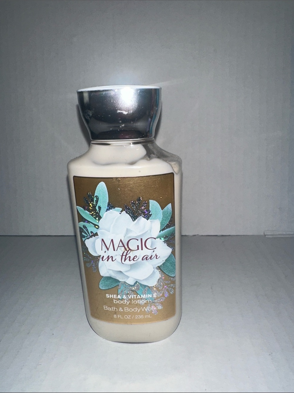Bath & Body Works Magic in the Air Body Lotion - White, Gold, Silver